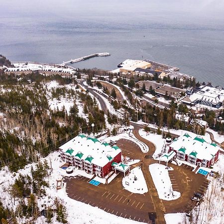Hotel Les Pavillons Du Petit Manoir Du Casino La Malbaie Exterior foto